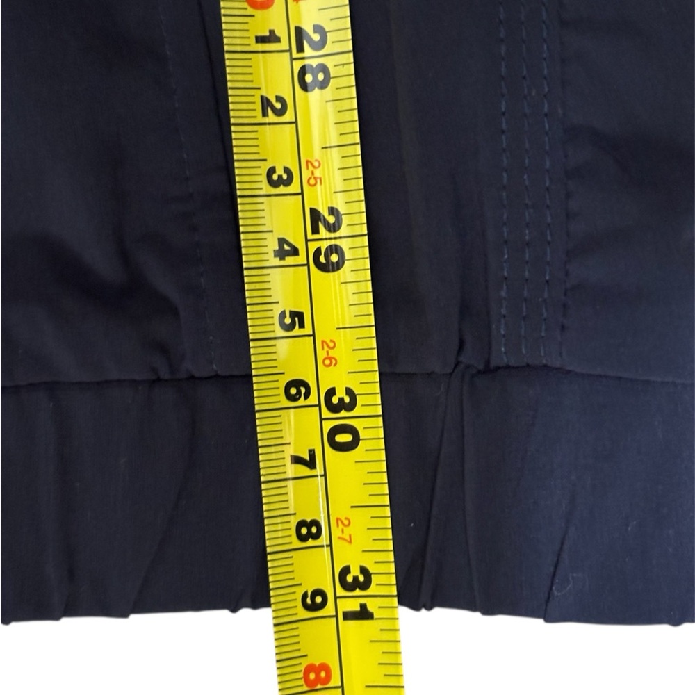 Blue Capri Pants with Elastic Waistband and Fitted Silhouette - Picture 7 of 7
